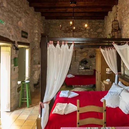 Ilakati House, Megalo Horio Village, Tilos Island * Megálon Choríon