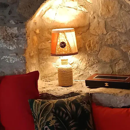 Ilakati House, Megalo Horio Village, Tilos Island شقة