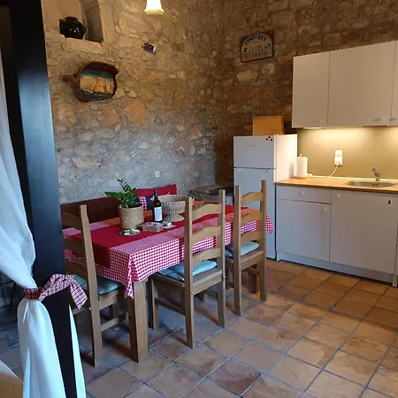 Ilakati House, Megalo Horio Village, Tilos Island شقة Megálon Choríon