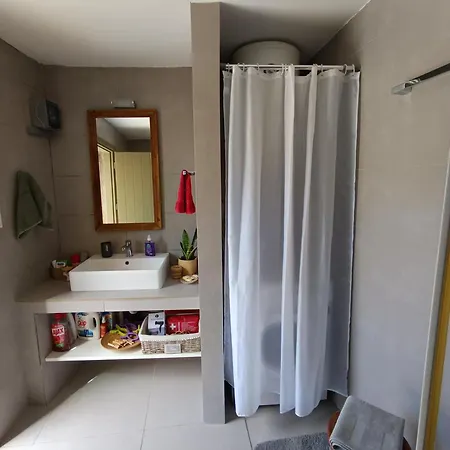 Ilakati House, Megalo Horio Village, Tilos Island شقة Megálon Choríon