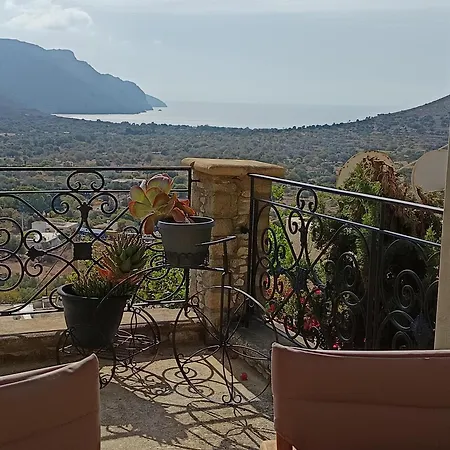 شقة Ilakati House, Megalo Horio Village, Tilos Island