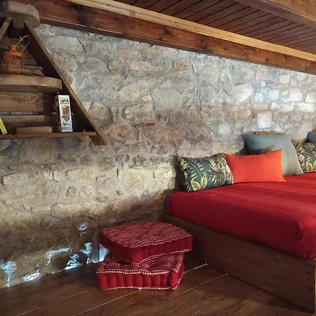 Ilakati House, Megalo Horio Village, Tilos Island شقة Megálon Choríon