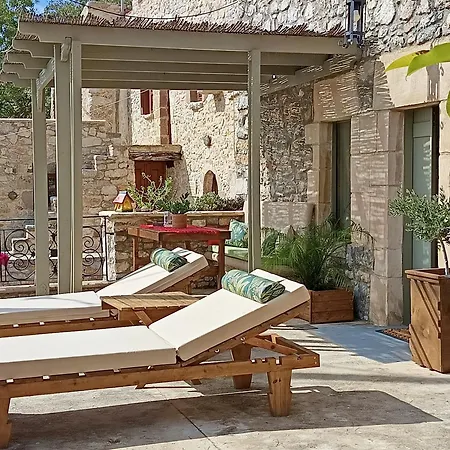 شقة Ilakati House, Megalo Horio Village, Tilos Island *