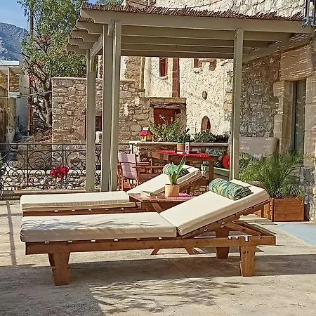 شقة Ilakati House, Megalo Horio Village, Tilos Island *