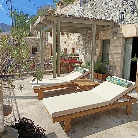 Ilakati House, Megalo Horio Village, Tilos Island * Μεγάλο Χωριό