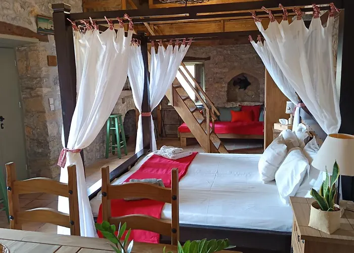 아파트 Ilakati House, Megalo Horio Village, Tilos Island *