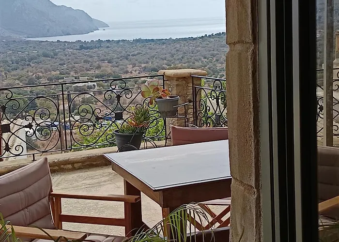 Ilakati House, Megalo Horio Village, Tilos Island 아파트