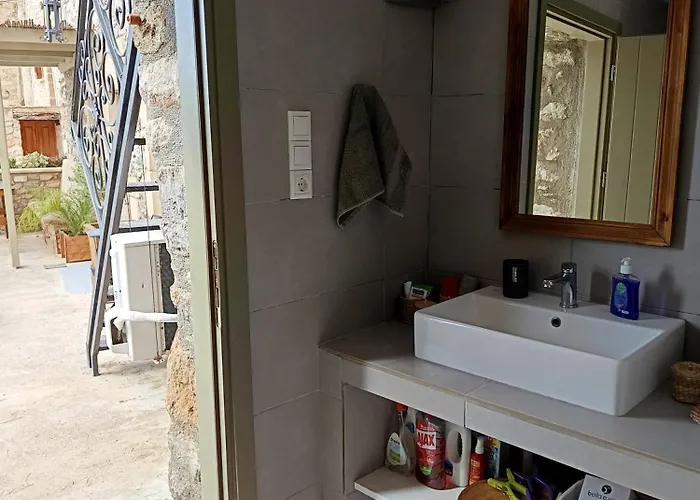 아파트 Ilakati House, Megalo Horio Village, Tilos Island