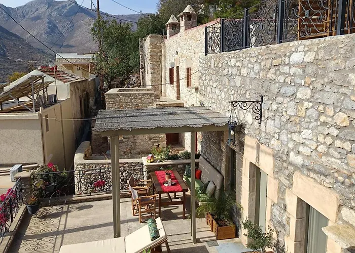 아파트 Ilakati House, Megalo Horio Village, Tilos Island *